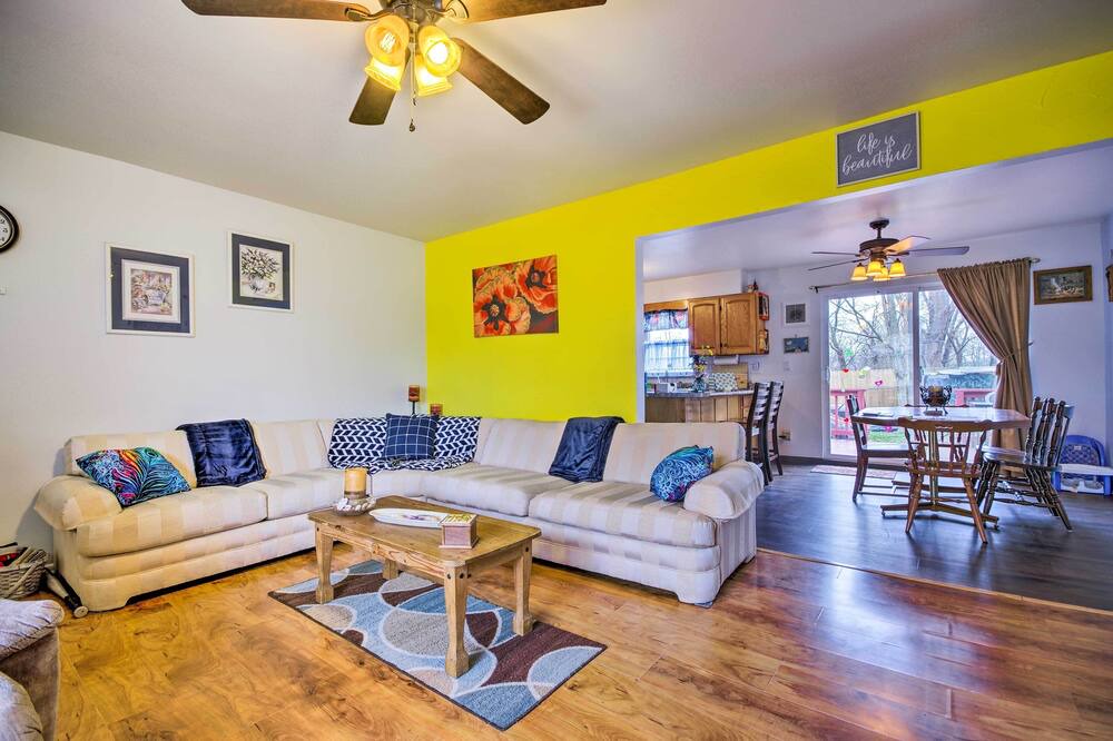 Photo of Livingroom in St. James
