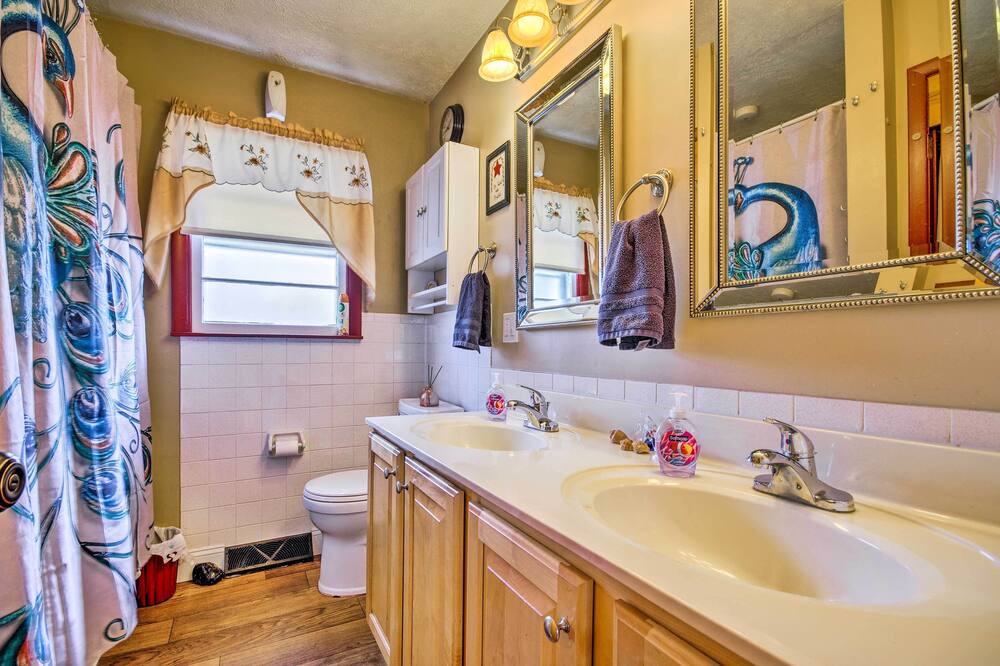 Photo of Bathroom in St. James