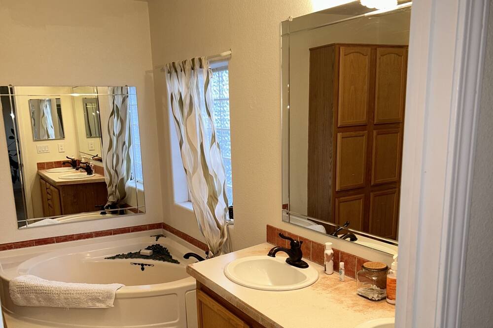 Photo of Bathroom in Anthony