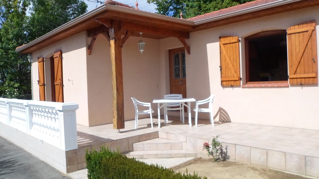 Photo of Patio Balcony in Sarrouilles