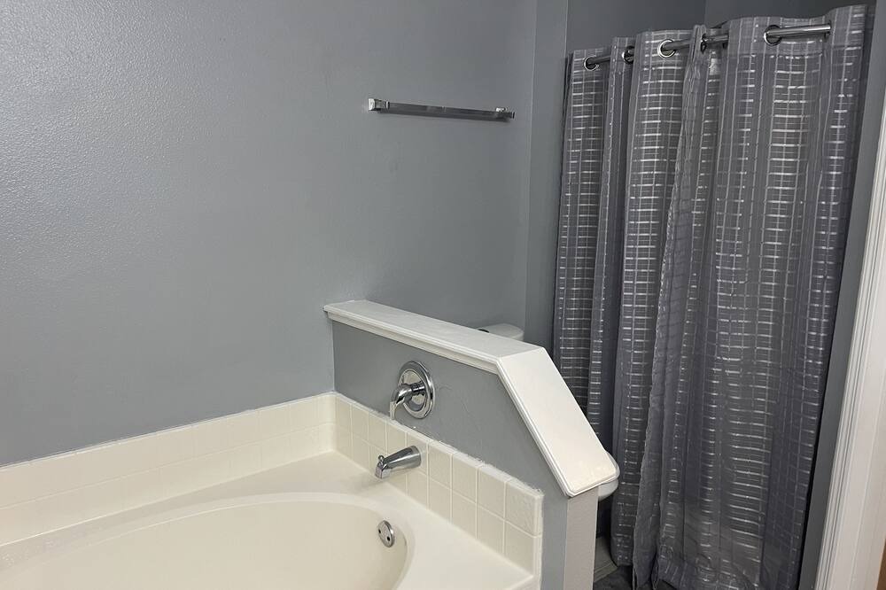 Photo of Bathroom in Timbercrest