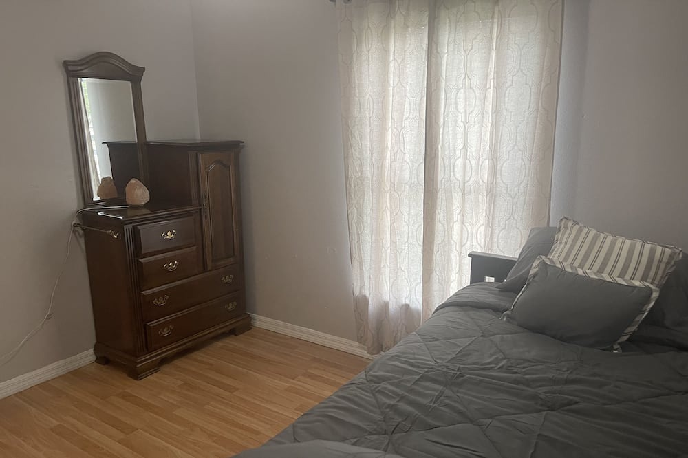Photo of Bedroom in Timbercrest