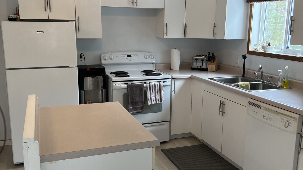 Photo of Kitchen in Traverse Bay