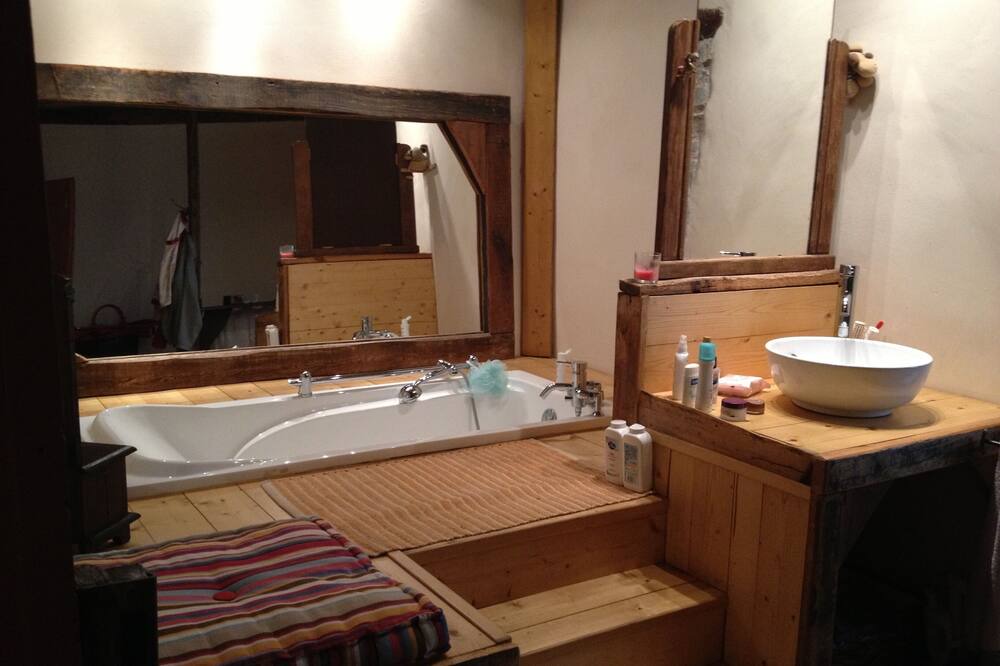 Photo of Bathroom in Aiguelèze