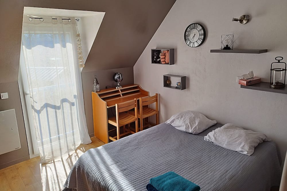 Photo of Bedroom in Menil