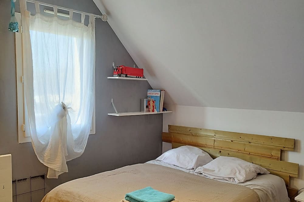 Photo of Bedroom in Menil