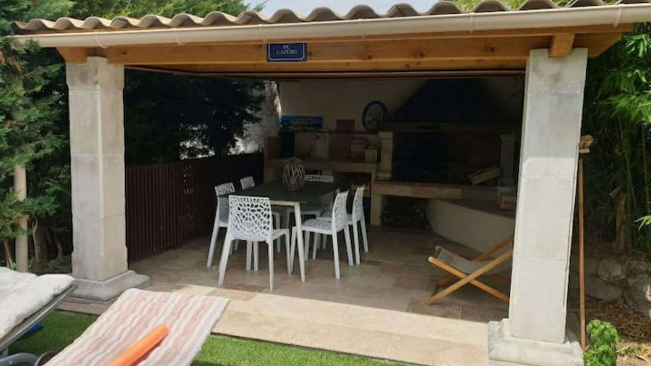 Photo of Outdoor in La Tour-d'Aigues