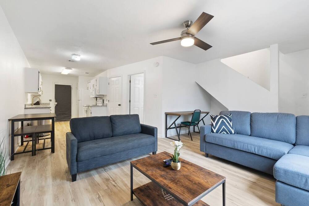 Photo of Livingroom in Griffin Heights