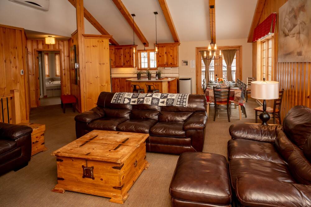 Photo of Livingroom in Sainte-Agathe-des-Monts