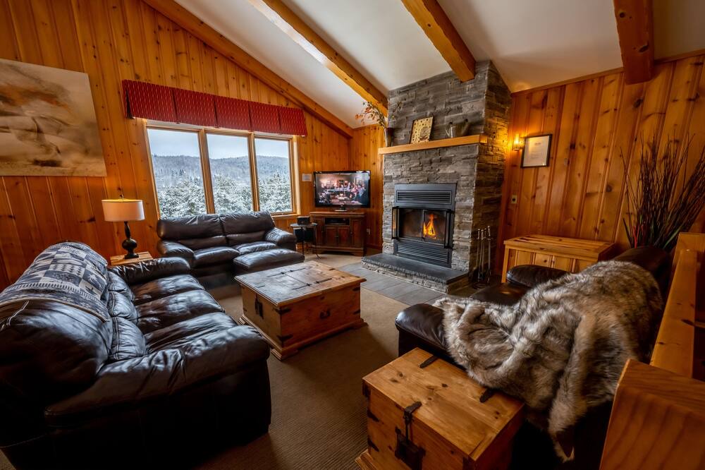 Photo of Livingroom in Sainte-Agathe-des-Monts