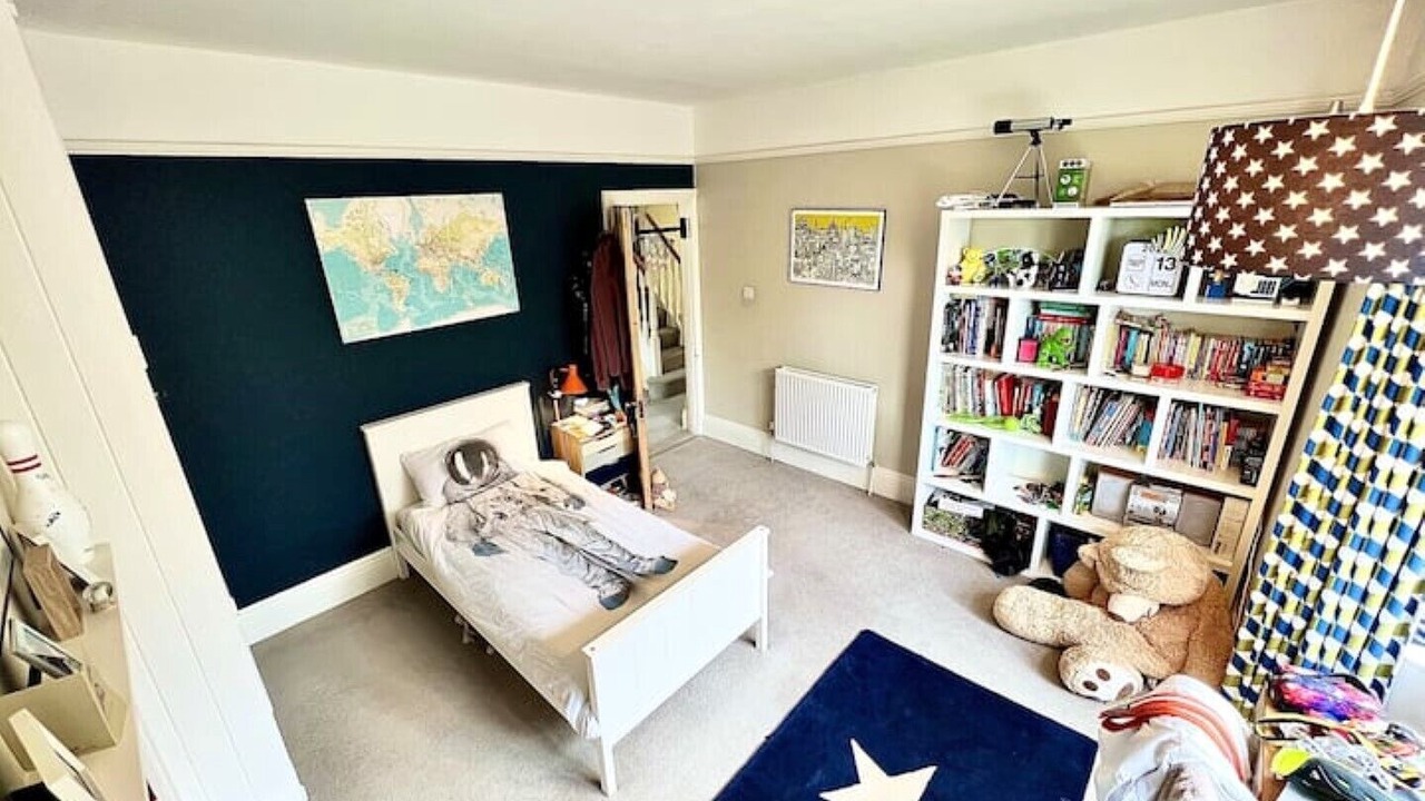 Photo of Others in Farnham