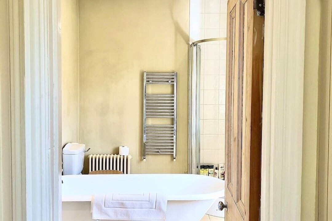 Photo of Others in Farnham