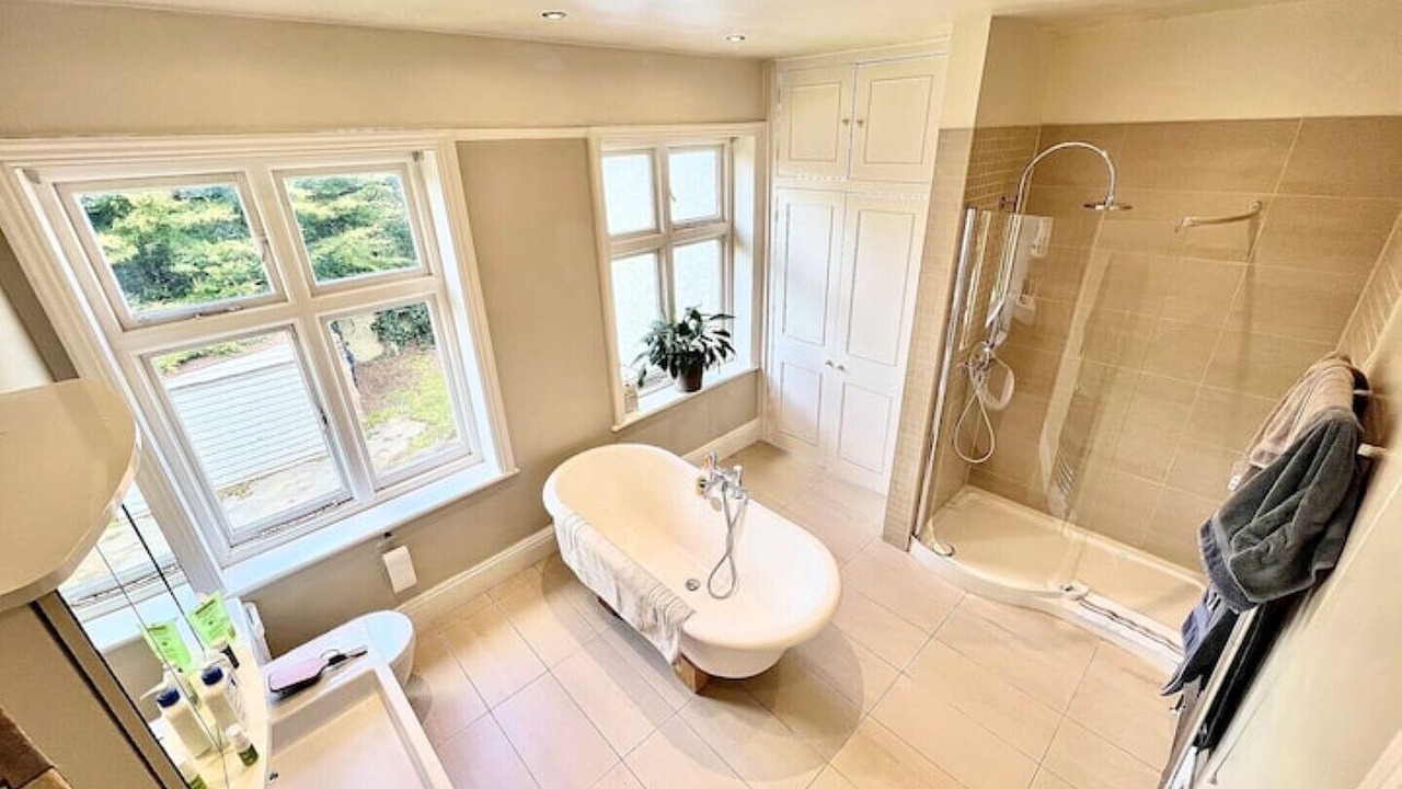 Photo of Others in Farnham