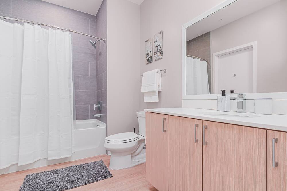 Photo of Bathroom in Alexandria West