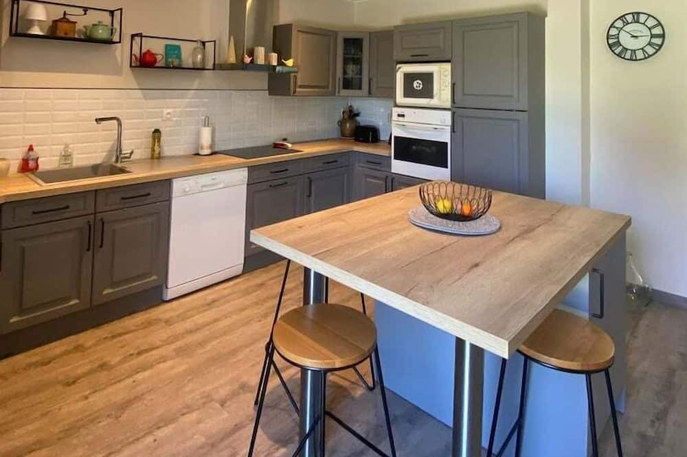 Photo of Kitchen in Saint-Benoit