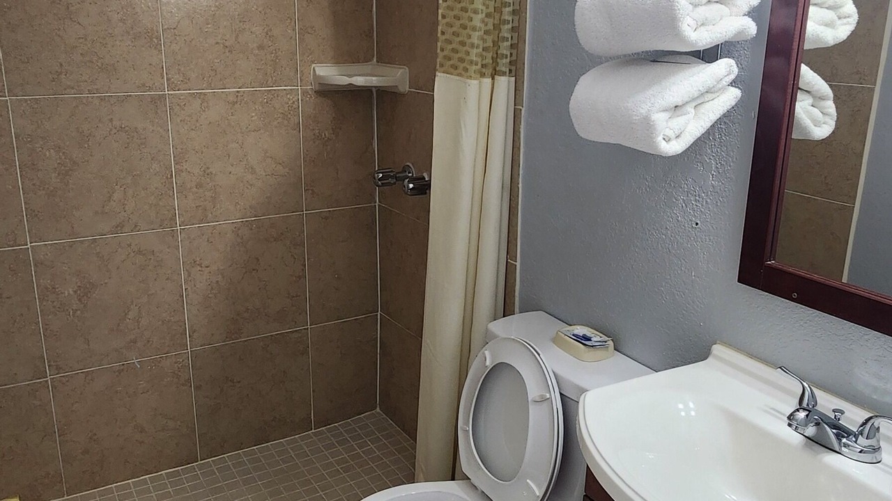 Photo of Bathroom in Elmwood Area