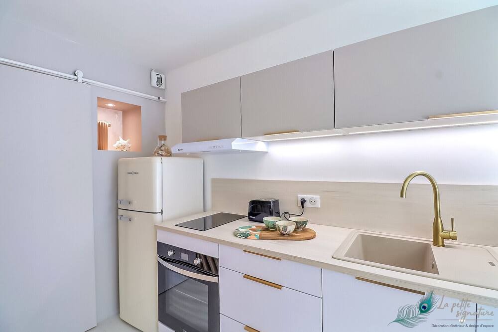 Photo of Kitchen in Le Grau-Du-Roi