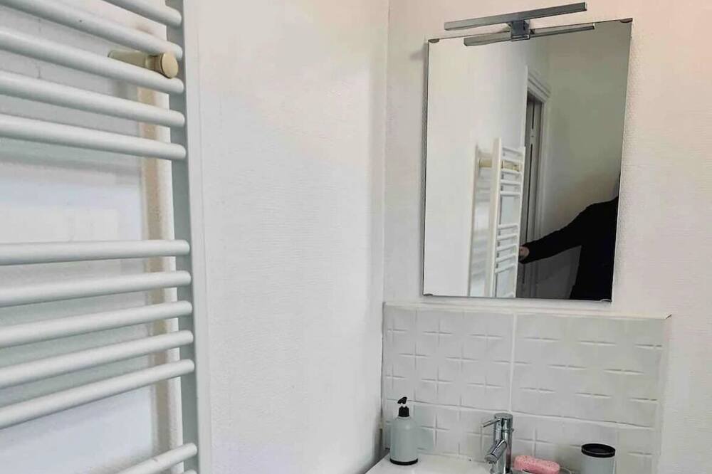 Photo of Bathroom in Wimille