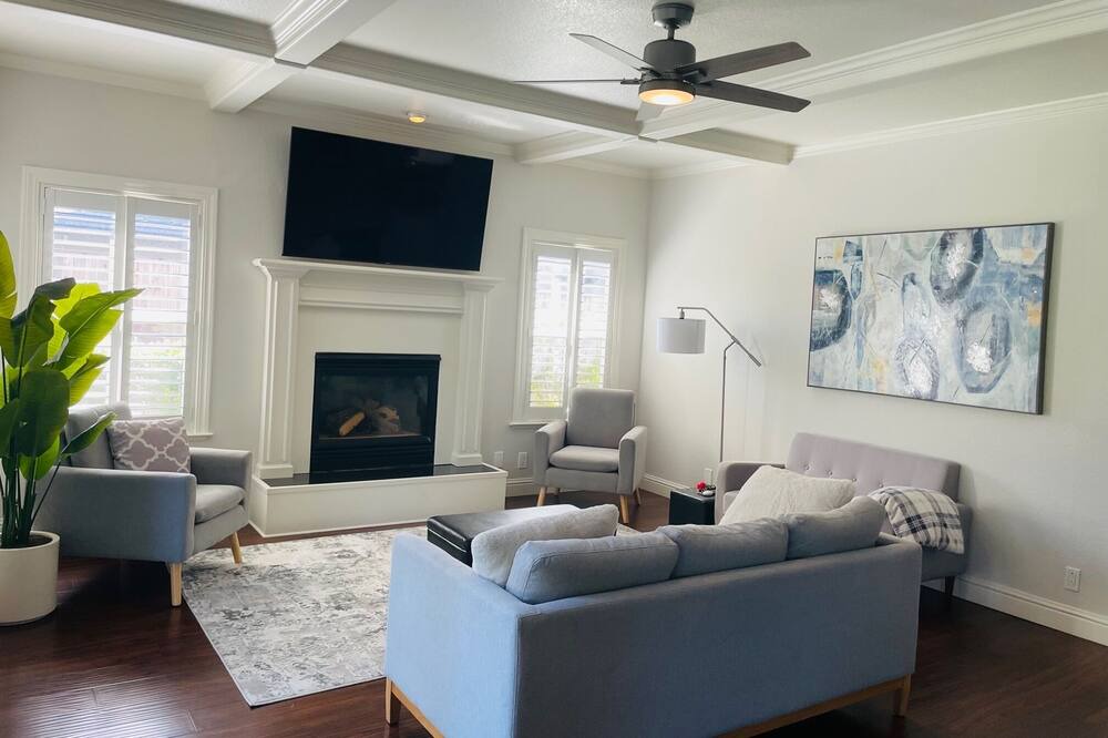 Photo of Livingroom in Granite Bay