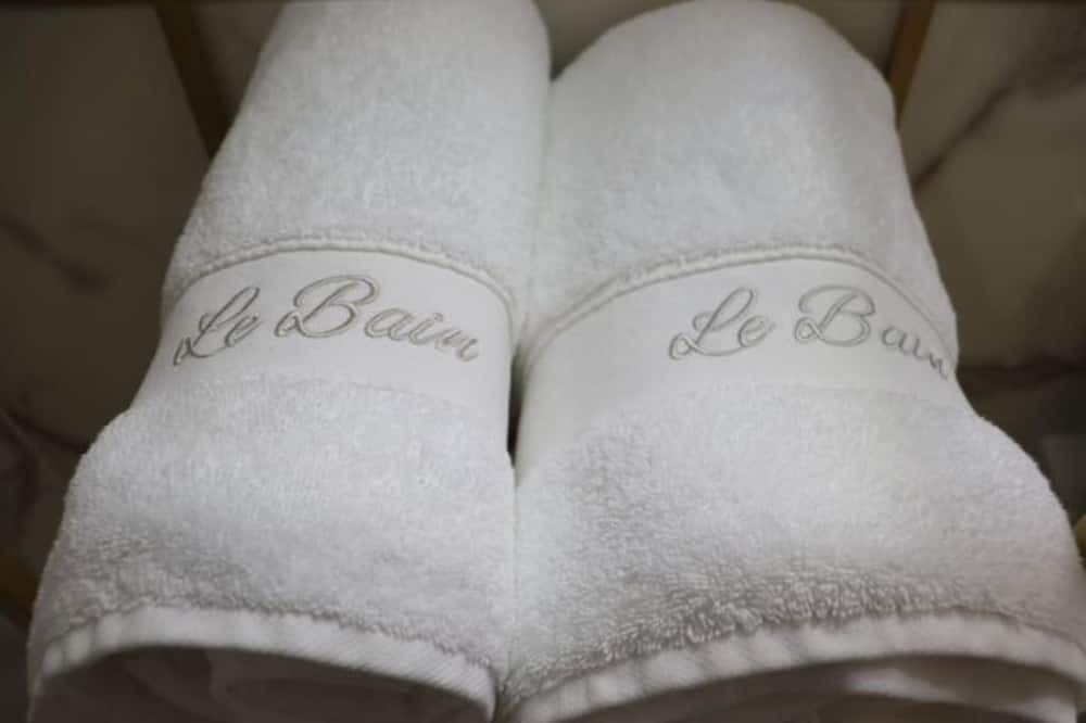 Photo of Bathroom in Epieds-en-Beauce