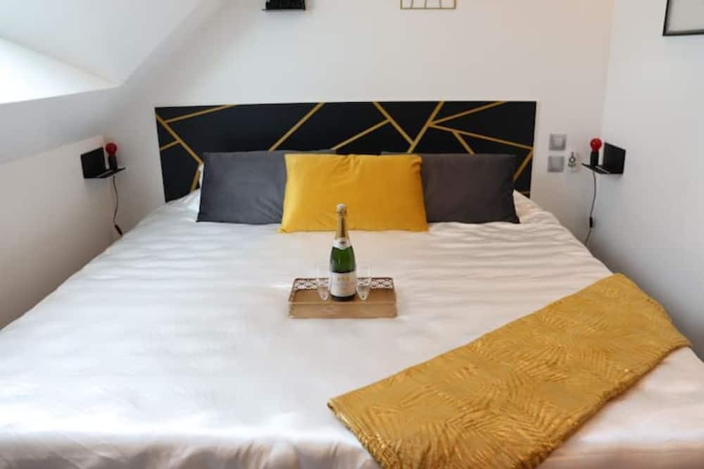 Photo of Bedroom in Epieds-en-Beauce