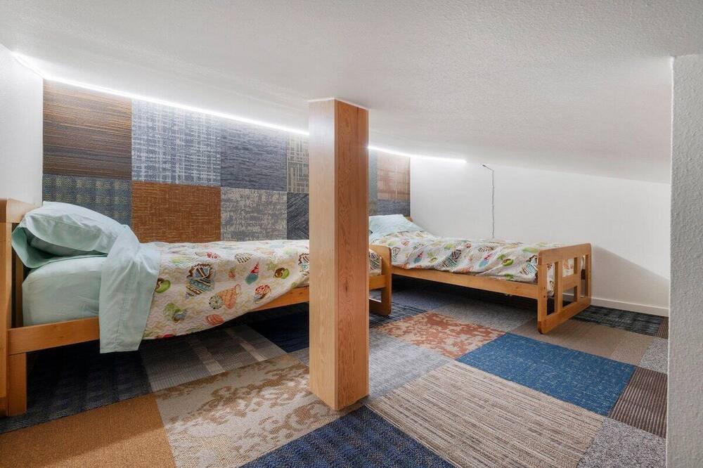 Photo of Others in Olympia