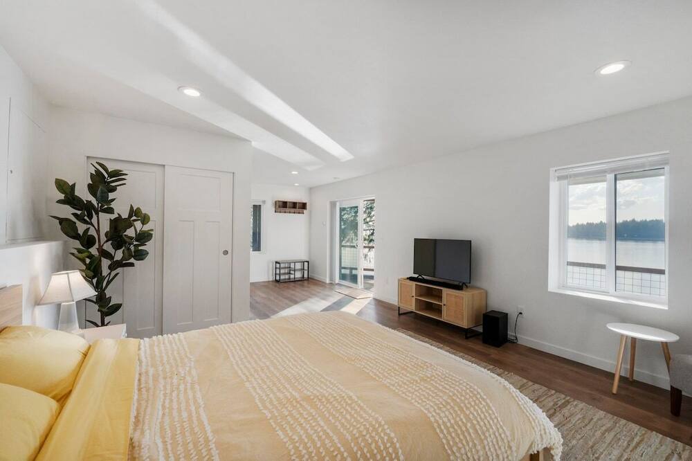 Photo of Others in Olympia