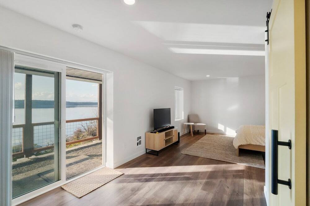 Photo of Others in Olympia