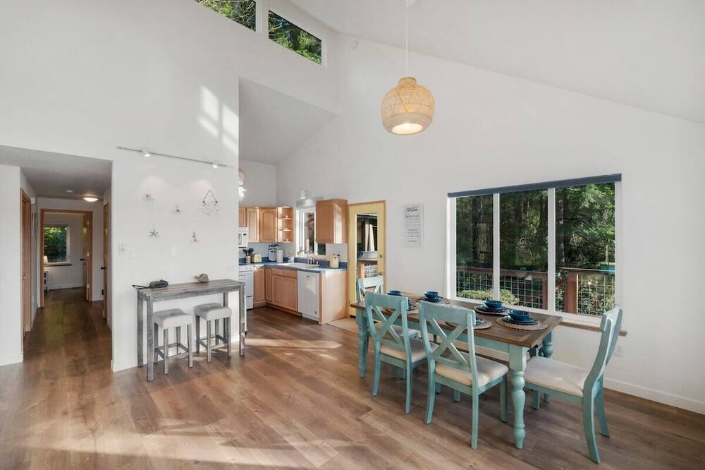 Photo of Others in Olympia