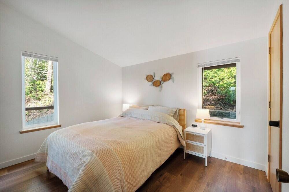 Photo of Others in Olympia