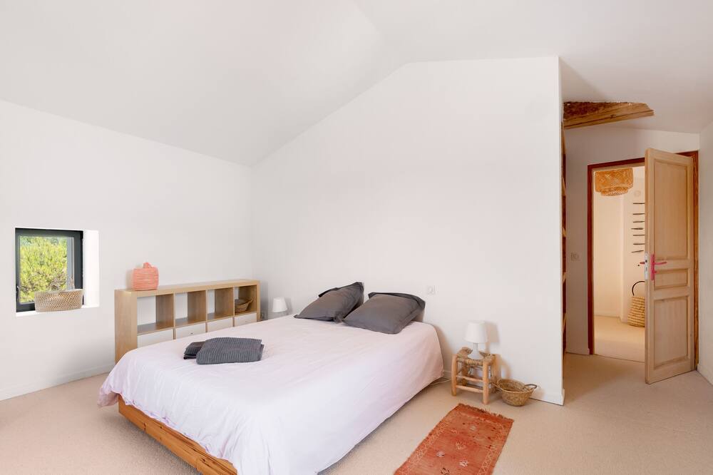 Photo of Bedroom in La Cadiere-et-Cambo