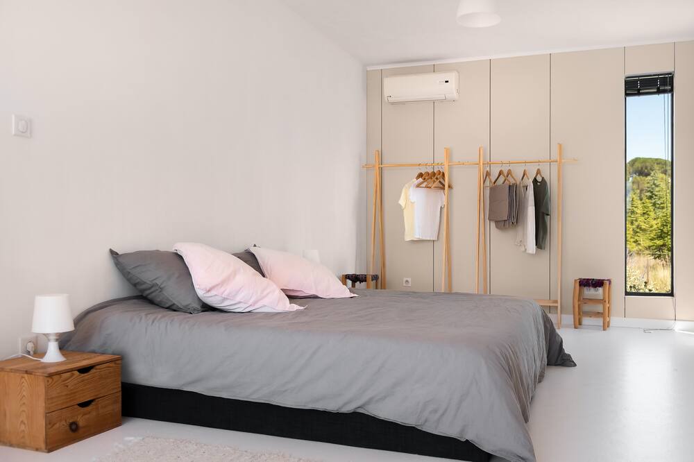 Photo of Bedroom in La Cadiere-et-Cambo