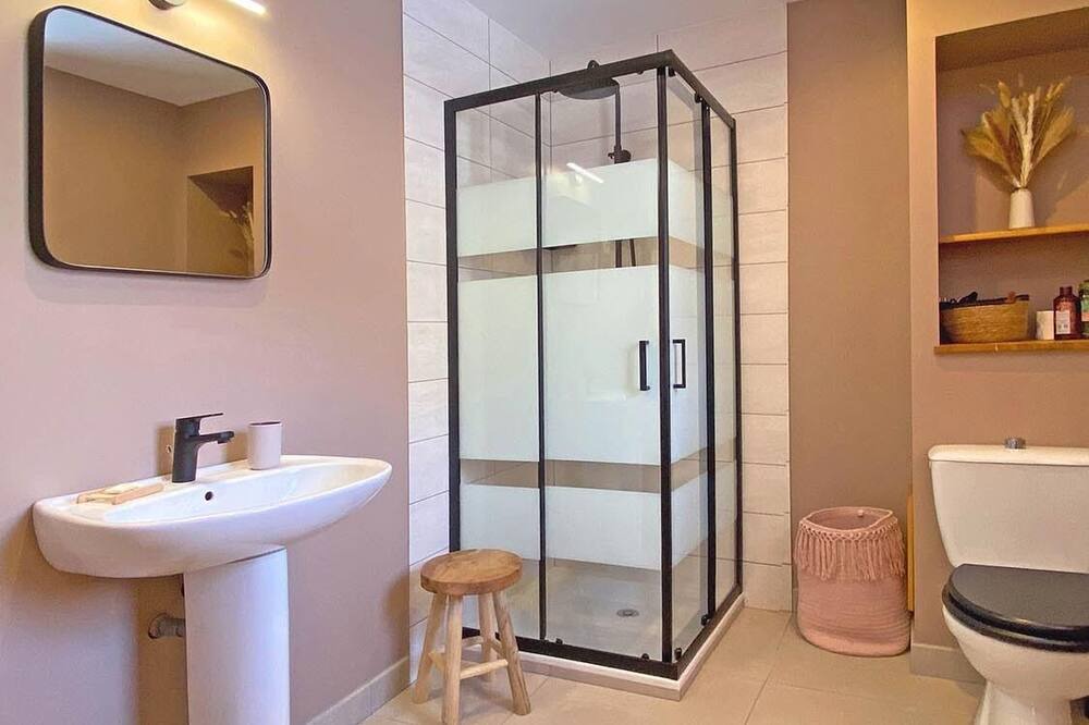 Photo of Bathroom in Allemond