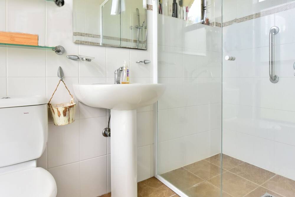 Photo of Bathroom in Black Hill