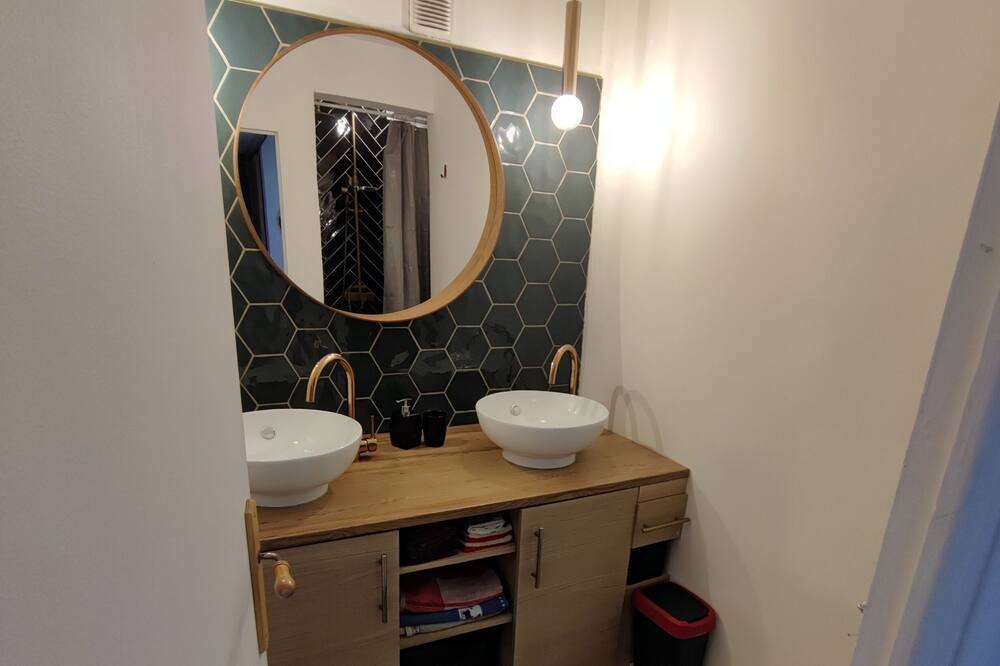 Photo of Bathroom in Le Pontet