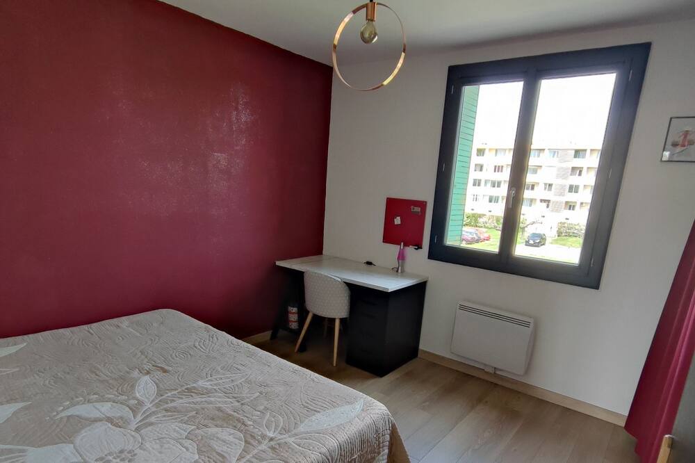 Photo of Bedroom in Le Pontet