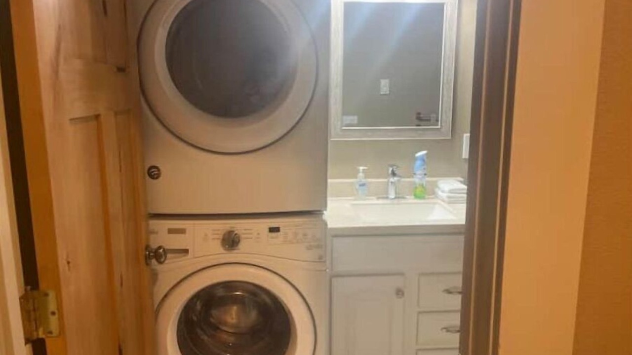 Photo of Others in Cliff - Cannon