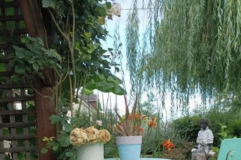 Photo of Outdoor in Louverne