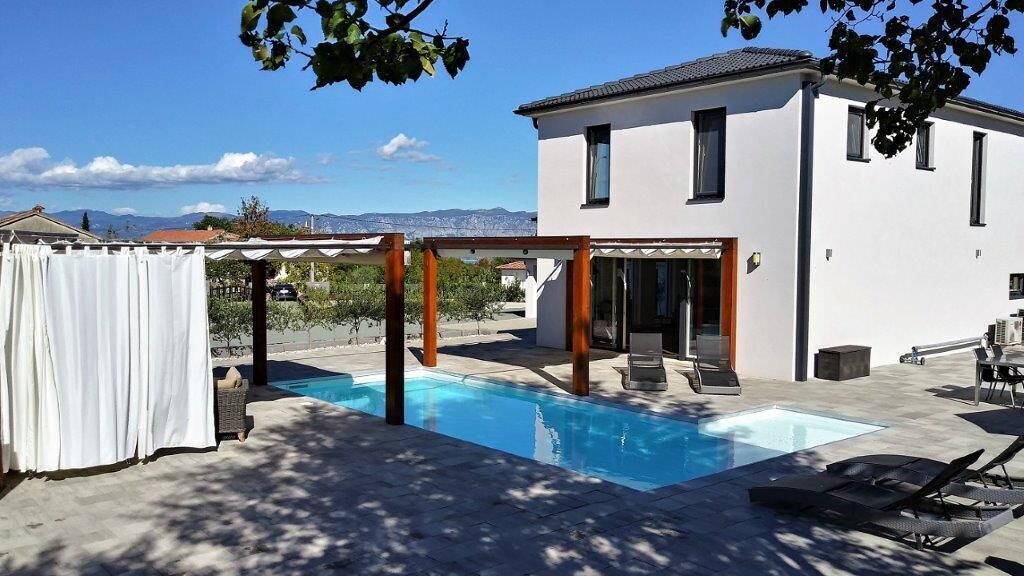 Photo of Outdoor in Rasopasno