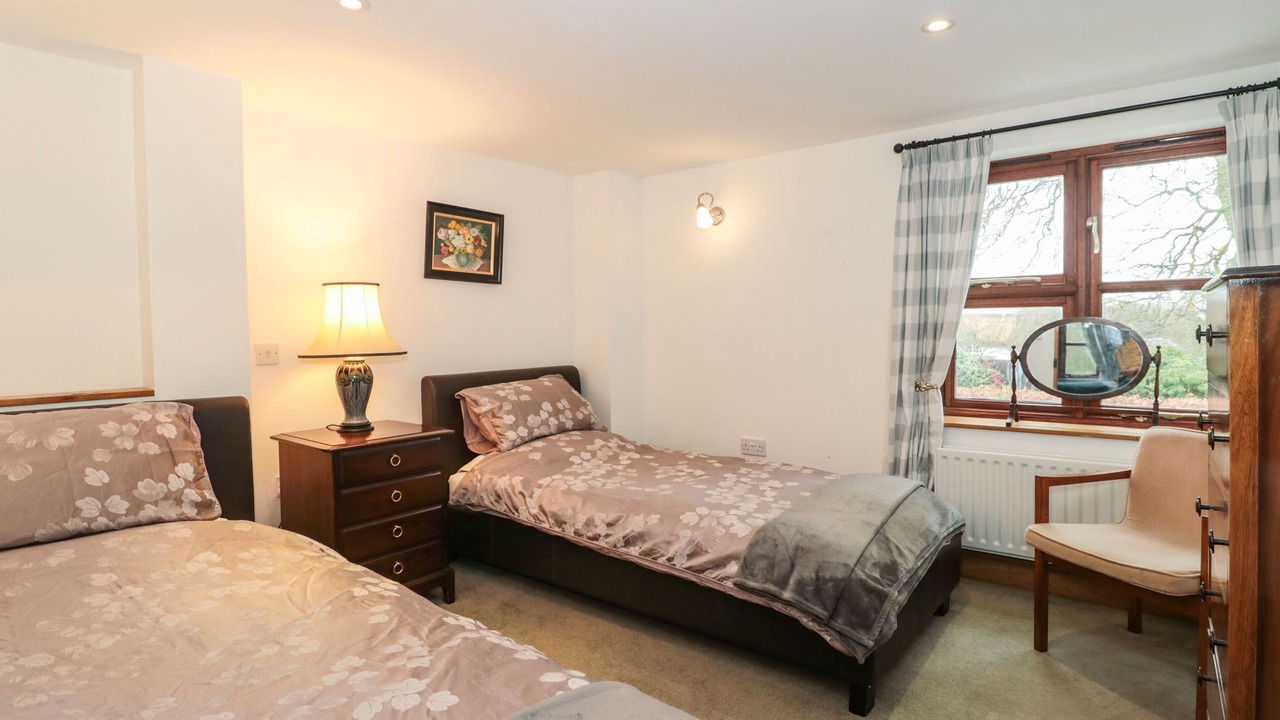 Photo of Others in Cullompton