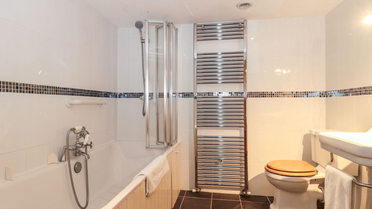 Photo of Others in Cullompton