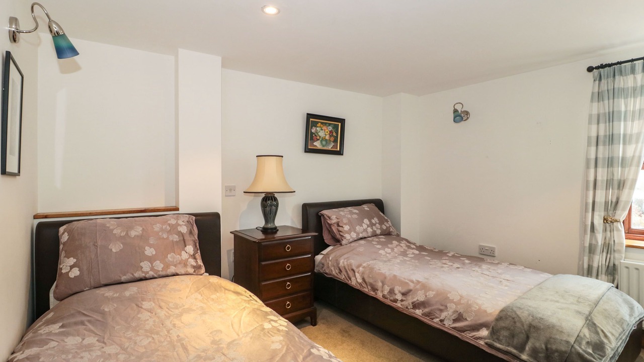 Photo of Others in Cullompton