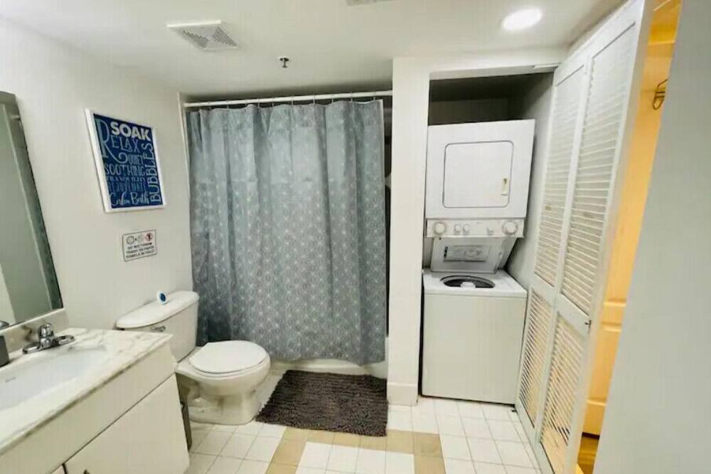 Photo of Bathroom in Brickell