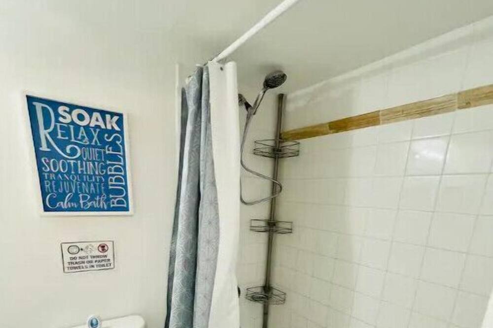 Photo of Bathroom in Brickell