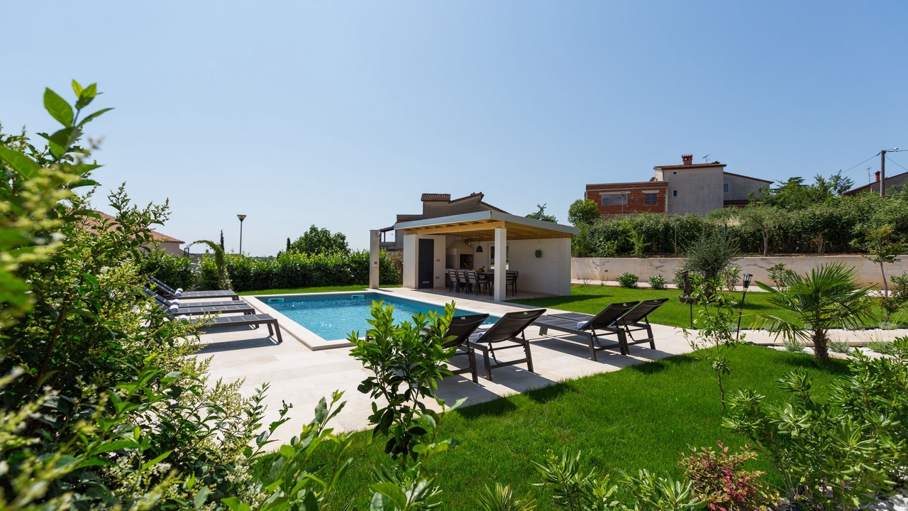 Photo of Outdoor in Musalez
