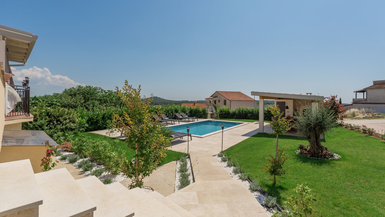 Photo of Outdoor in Musalez
