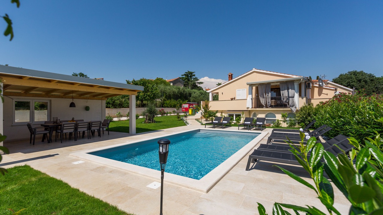 Photo of Outdoor in Musalez