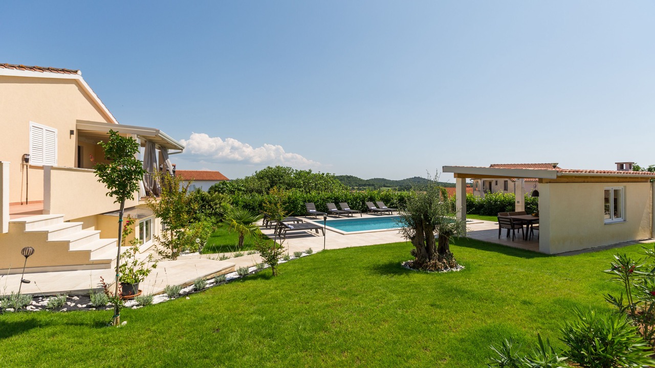 Photo of Outdoor in Musalez