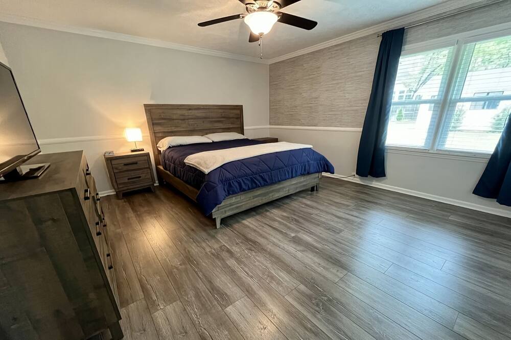 Photo of Bedroom in Kirkland