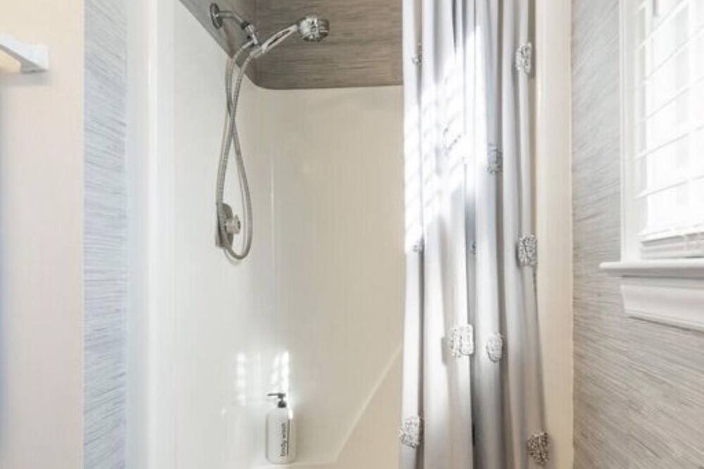 Photo of Bathroom in Kirkland